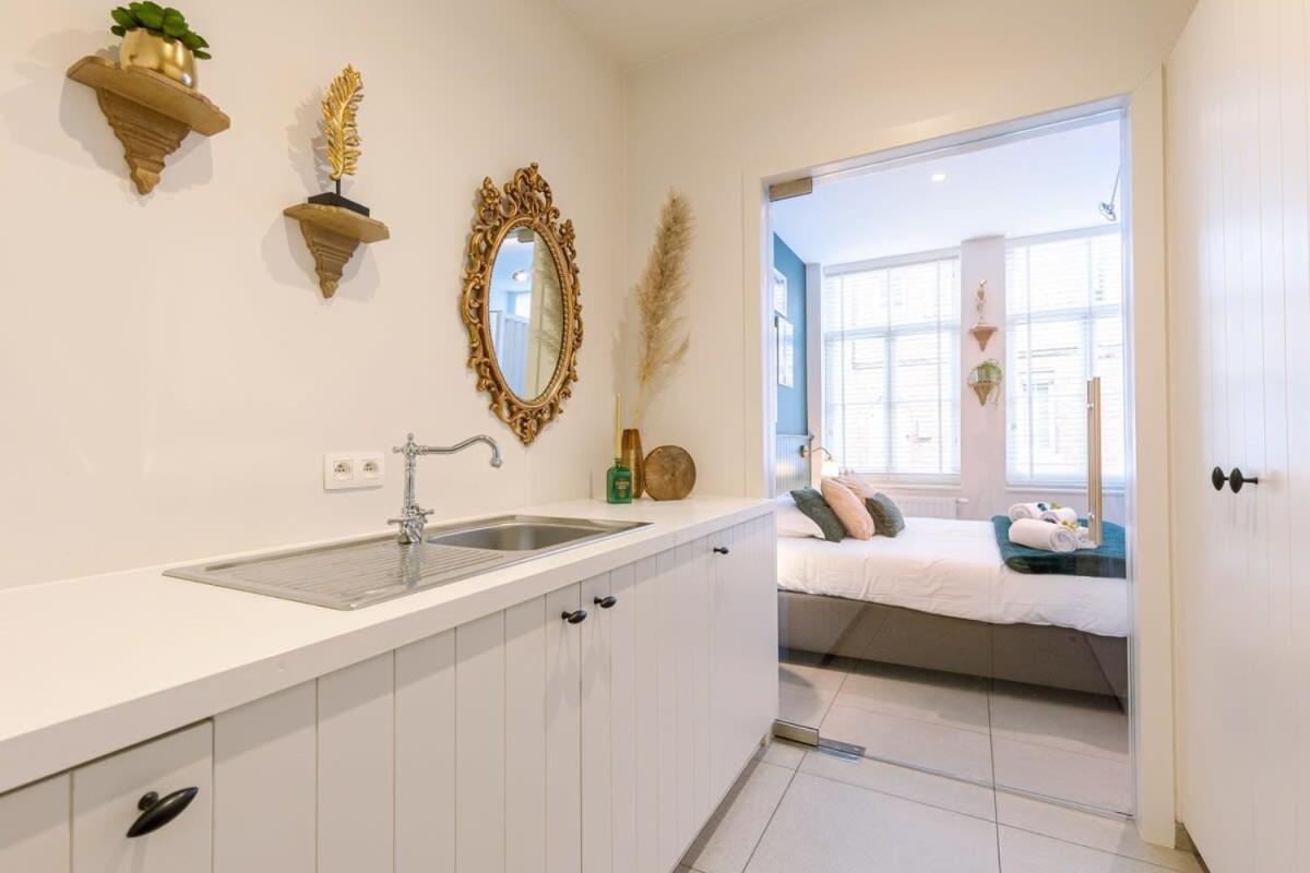 Huswell - Stylish Studio In The Heart Of Brugge Bagian luar foto
