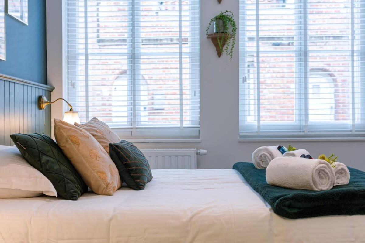 Huswell - Stylish Studio In The Heart Of Brugge Bagian luar foto