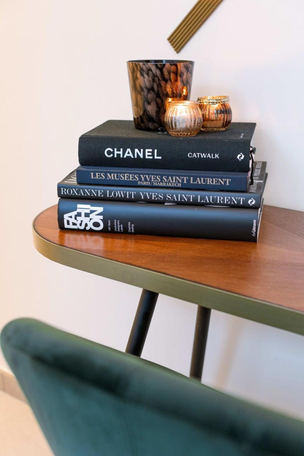 Huswell - Stylish Studio In The Heart Of Brugge Bagian luar foto